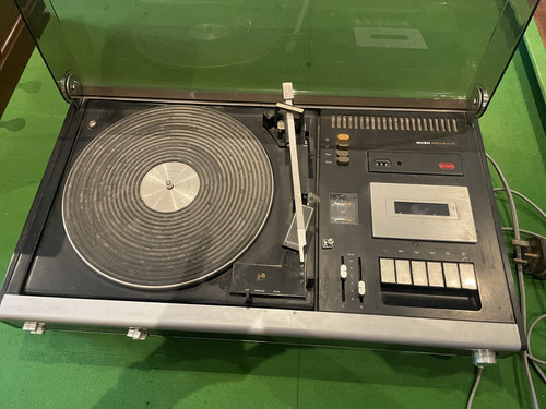 Vintage bush arena fi - bush, hi-fi