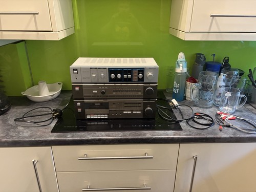 Grundig 1700 sanyo 220 hifi - 1700, /